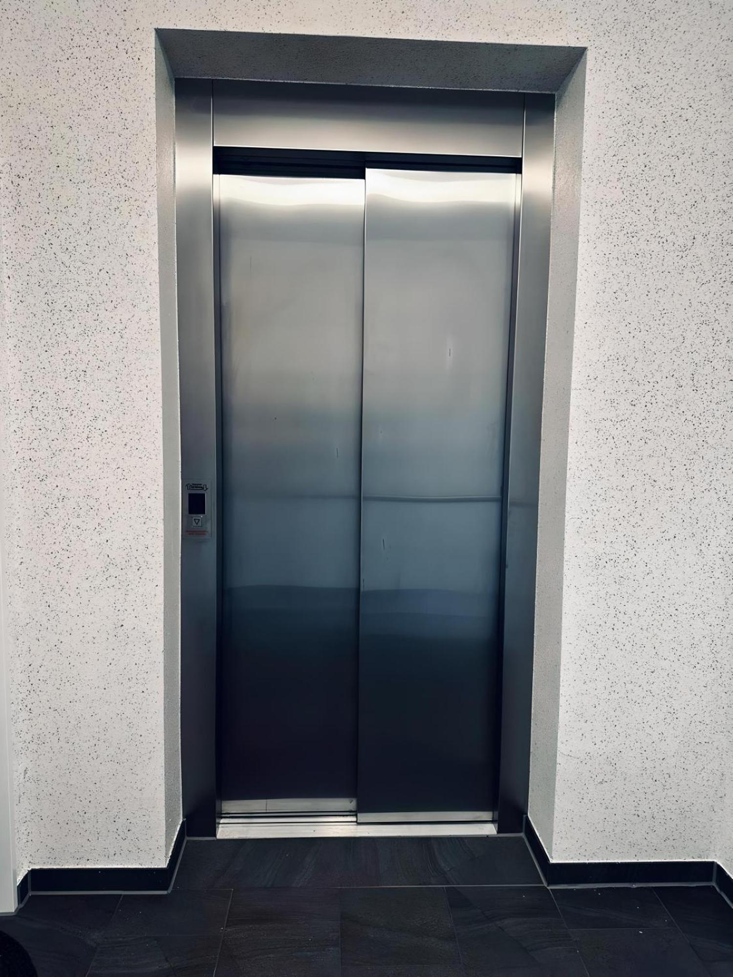 Fewo Am Povelturm - Mit Aufzug Und Grosser Loggia Nordhorn Bagian luar foto